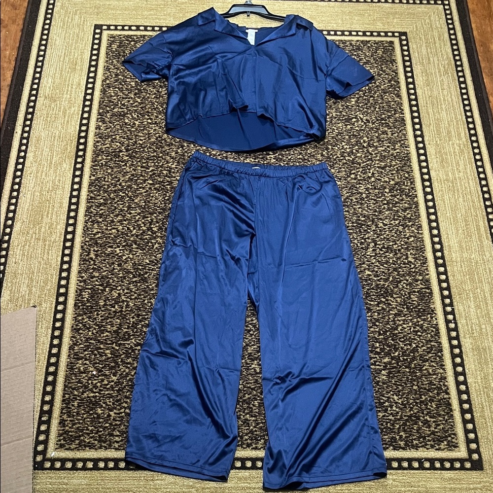 Adore Me Navy Blue Lounge Set, Cropped Top & Wide Leg Pants (Size L) NWT